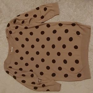 🦋 3/$30 Old Navy polka dots beige top size S